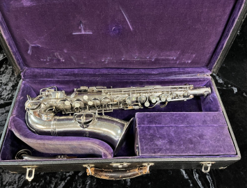 Photo Original Nickel Plated CG Conn Chu Berry Vintage Alto Sax - Serial # 204310